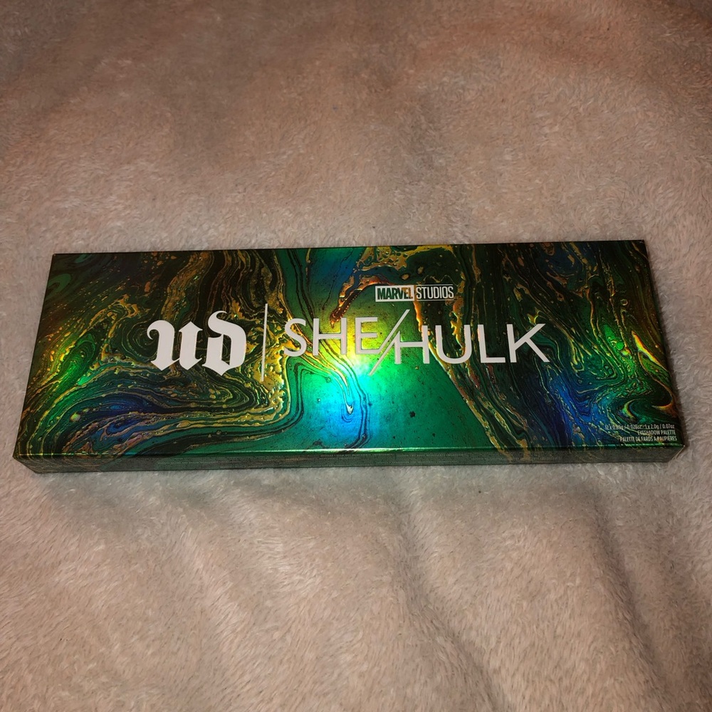 Brand new in box She-Hulk Urban Decay eyeshadow palette